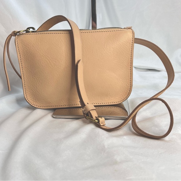 The Simple Pouch Belt Bag (color-linen) - Picture 10 of 15